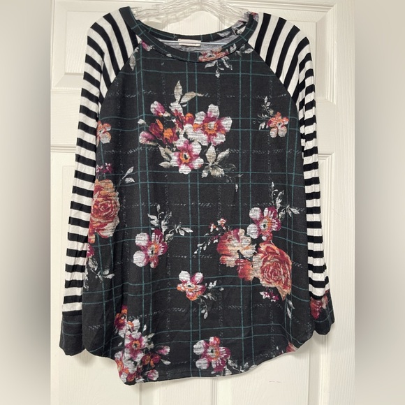 Viamor Long Sleeve Shirt Floral with Stripped Sleeves Size Small - Picture 2 of 6